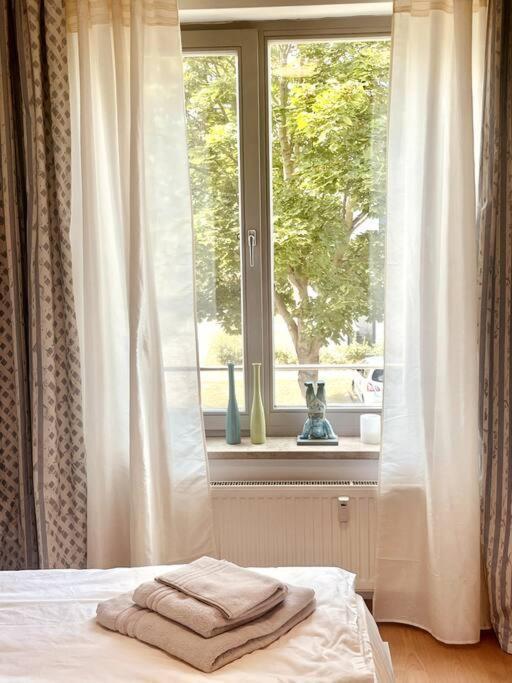 Apartment Gemuetliche Mit Balkon In Schoenefeld