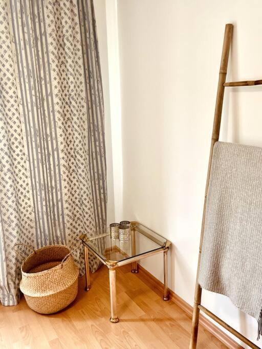 Gemuetliche Mit Balkon In * Schoenefeld