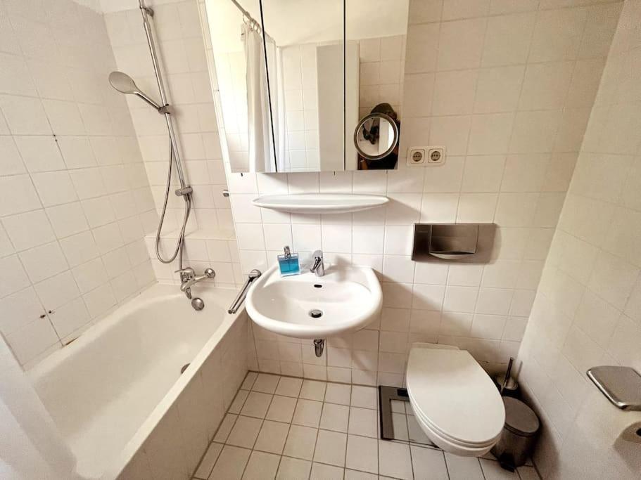 Gemuetliche Mit Balkon In *